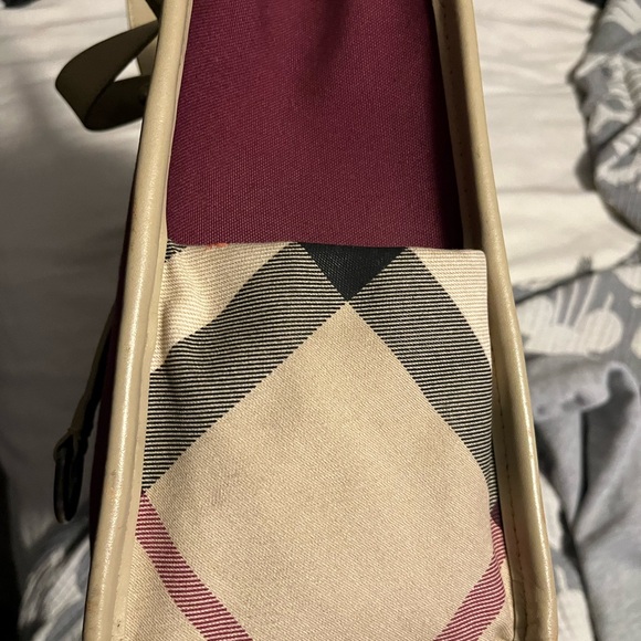 Burberry tote - Picture 4 of 11